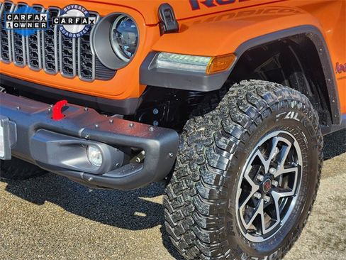 Used 2025 Jeep Gladiator Rubicon image 8