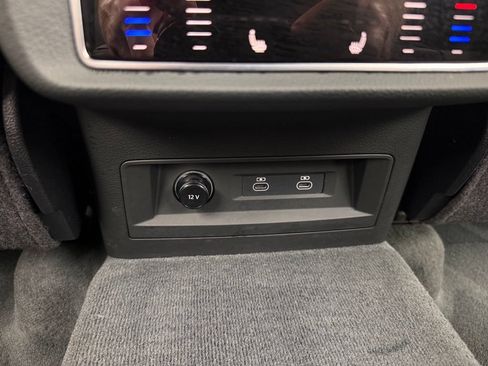 Certified 2025 Audi Q7 3.0T Premium Plus AWD/4WD image 39