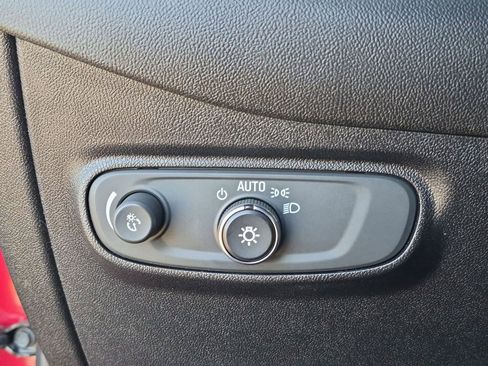 Certified 2019 Chevrolet Equinox LT FWD image 15