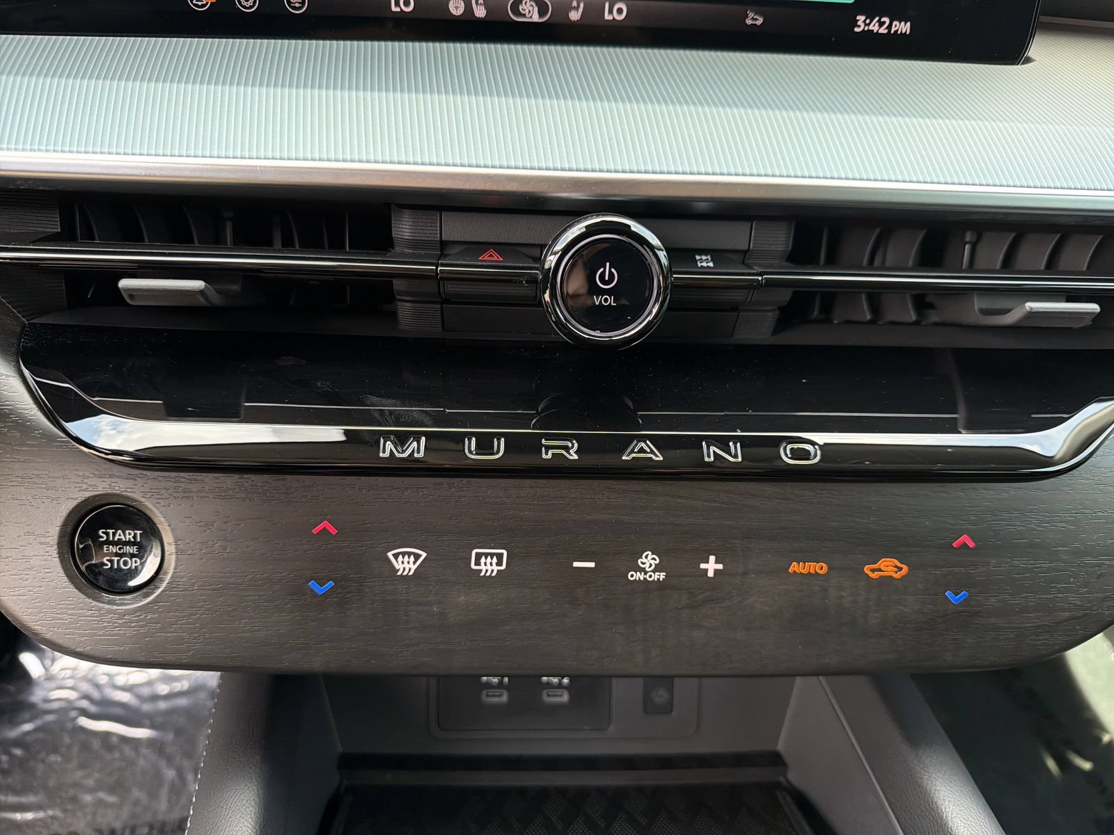 Certified 2025 Nissan Murano SL w/ Cargo Package AWD/4WD image 10
