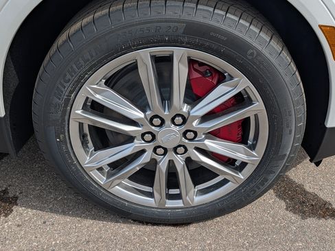 Used 2026 Cadillac XT5 Sportv w/ LPO, Floor Liner Package AWD/4WD image 13