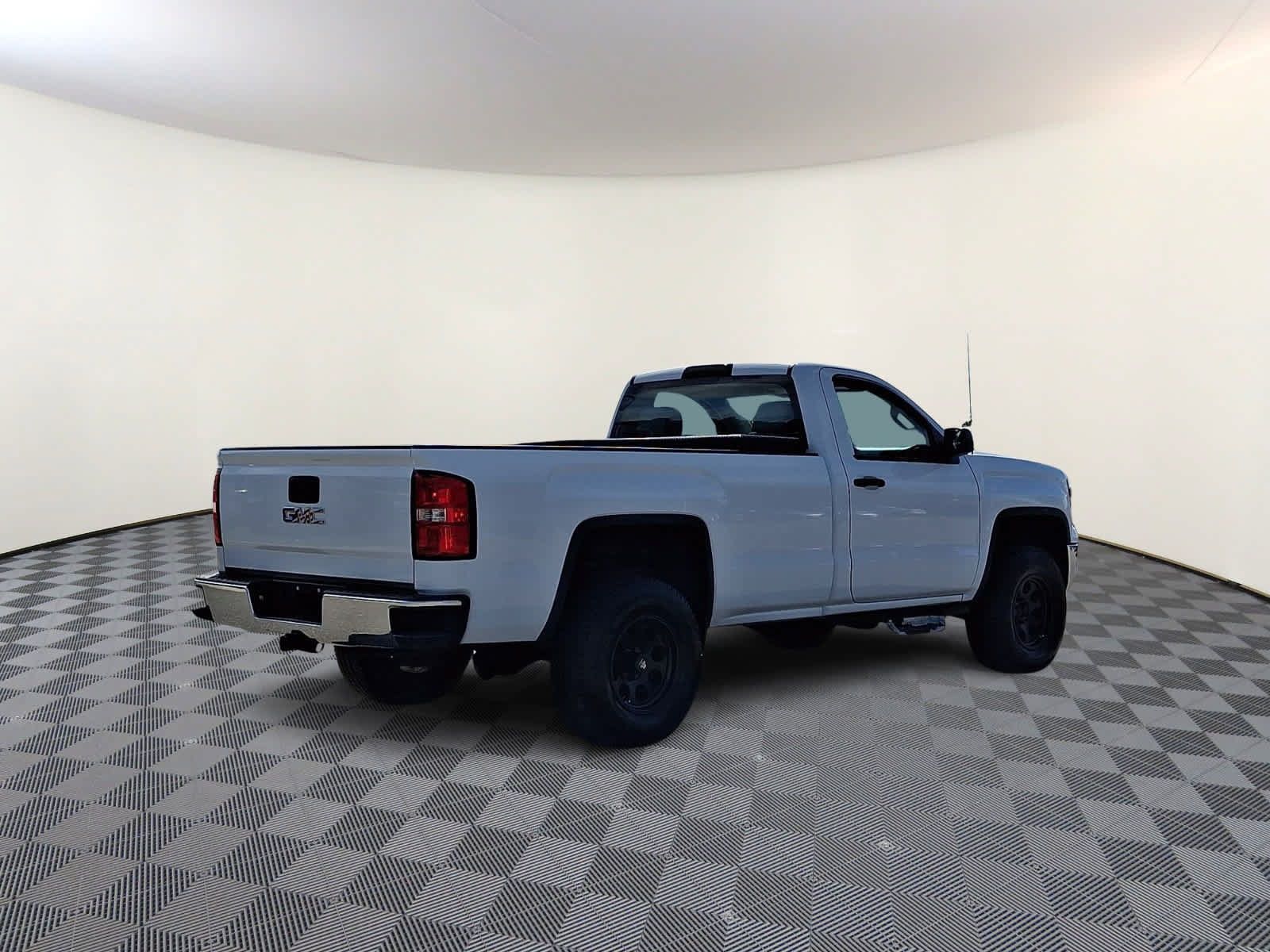 Used 2015 GMC Sierra 1500 4x4 Regular Cab w/ Sierra Convenience Package image 5