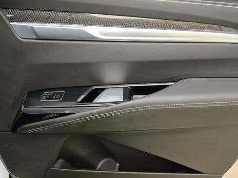 Used 2025 Cadillac Escalade V AWD/4WD image 29