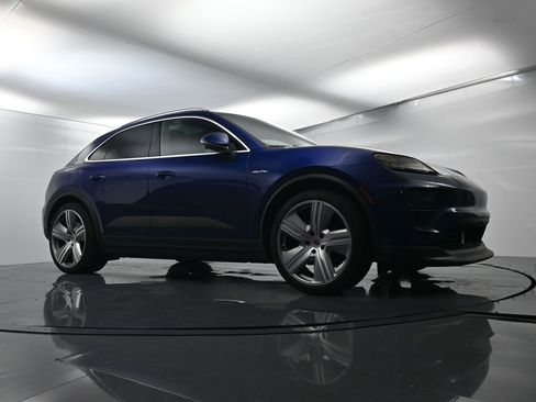 Used 2024 Porsche Macan 4 Electric image 48