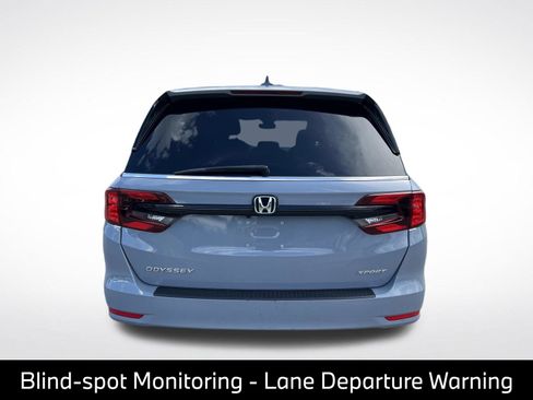 Used 2024 Honda Odyssey Sport image 9