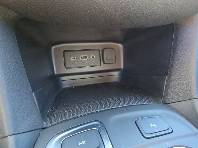 Used 2024 Chevrolet Equinox LT AWD/4WD image 19