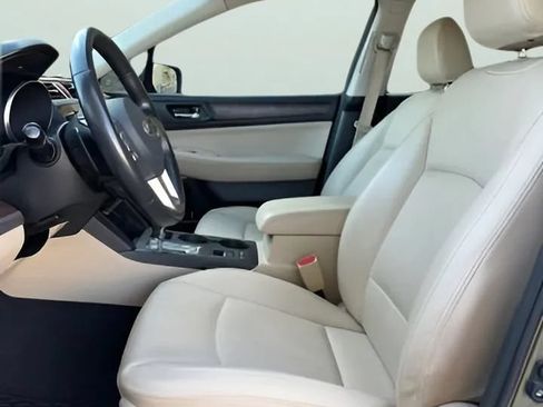 Used 2015 Subaru Outback 3.6R Limited AWD/4WD image 9