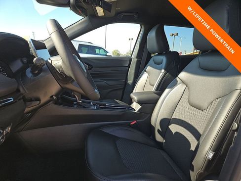 New 2026 Jeep Compass Latitude AWD/4WD image 15