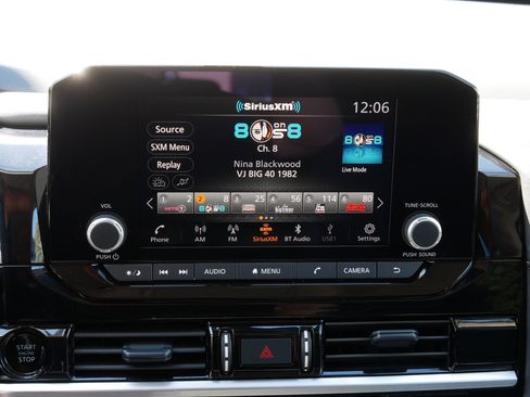 Used 2025 Nissan Pathfinder SV image 22