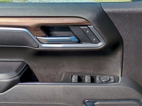Certified 2025 Chevrolet Silverado 1500 LT Trail Boss w/ Convenience Package II AWD/4WD image 22