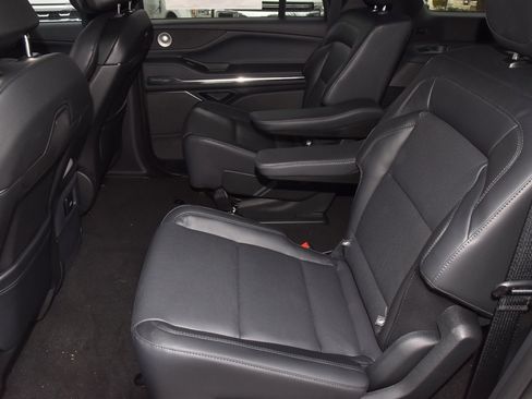 New 2025 Lincoln Navigator L Reserve w/ Jet Appearance Package image 14