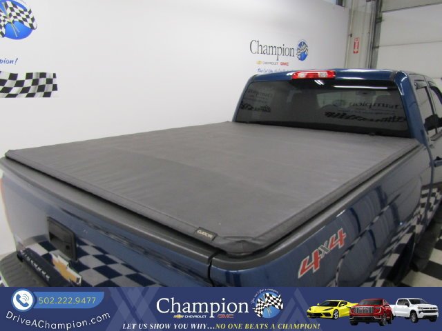 Used 2017 Chevrolet Silverado 1500 LT w/ All Star Edition AWD/4WD image 11