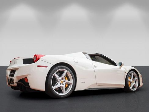 Certified 2014 Ferrari 458 Spider RWD image 31