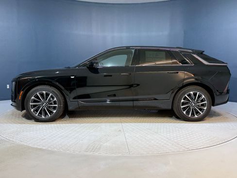 New 2026 Cadillac Lyriq Sport image 2