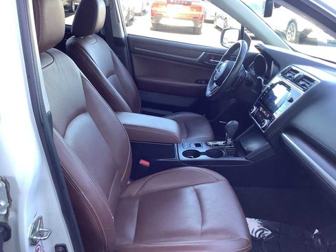 Used 2019 Subaru Outback 3.6R Touring w/ Popular Package #3A AWD/4WD image 15