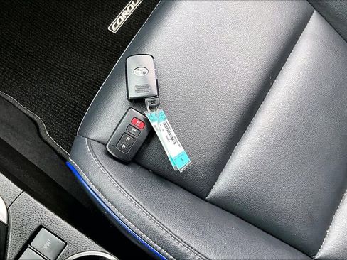 Used 2019 Toyota Corolla XSE image 30