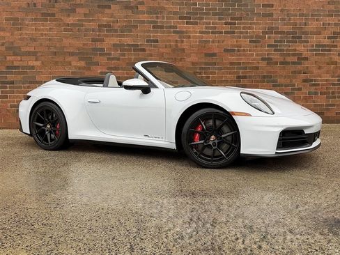 Certified 2025 Porsche 911 Carrera S image 9