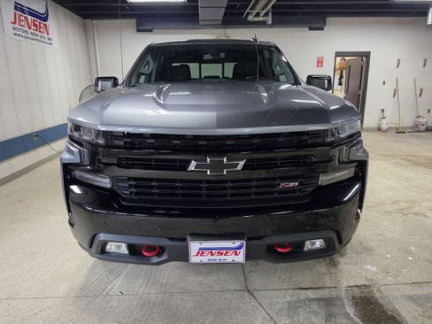 Used 2020 Chevrolet Silverado 1500 LT Trail Boss image 2
