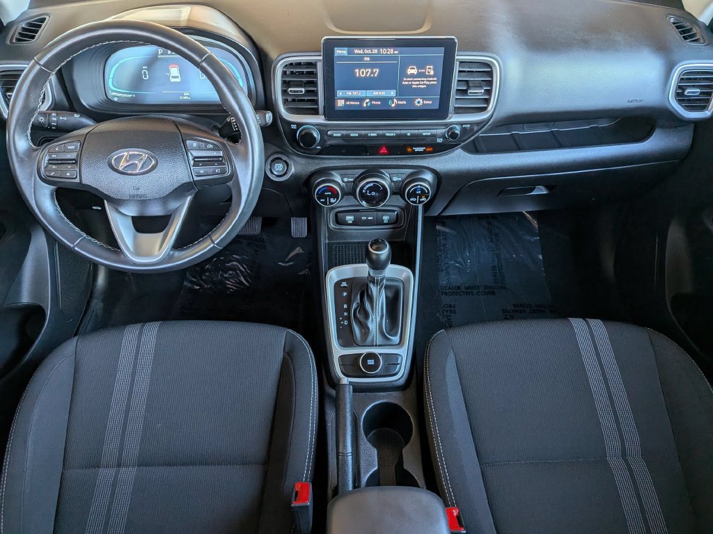 Used 2025 Hyundai Venue SEL FWD image 24