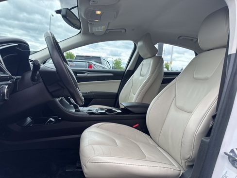 Used 2015 Ford Fusion Titanium FWD image 17