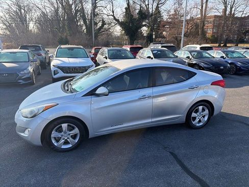 Used 2013 Hyundai Elantra GLS w/ Preferred Pkg image 3