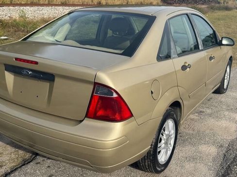 Used 2007 Ford Focus S image 4