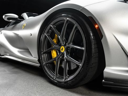 Used 2021 Ferrari 812 GTS RWD image 10