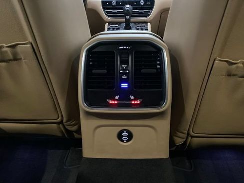 Used 2023 Porsche Macan Turbo AWD/4WD image 75