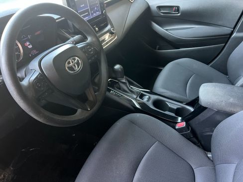 Used 2022 Toyota Corolla LE FWD image 12