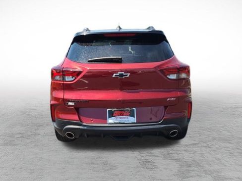 Used 2022 Chevrolet TrailBlazer RS w/ Technology Package FWD image 6