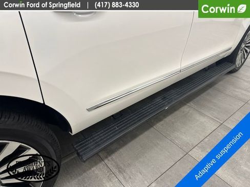 Used 2019 Lincoln Navigator L Reserve w/ Cargo Package AWD/4WD image 18