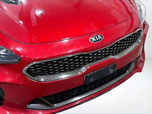 Used 2018 Kia Stinger GT2 AWD/4WD image 28