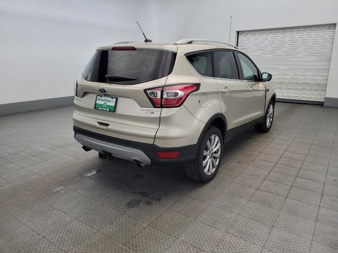 Used 2017 Ford Escape Titanium image 9