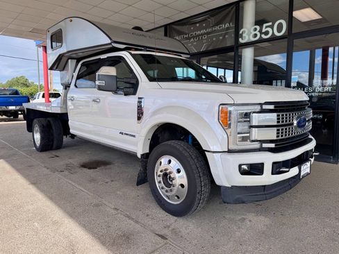 Used 2019 Ford F450 Platinum w/ Platinum Ultimate Package AWD/4WD image 5