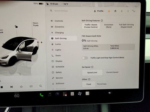 Used 2023 Tesla Model Y Long Range AWD/4WD image 18