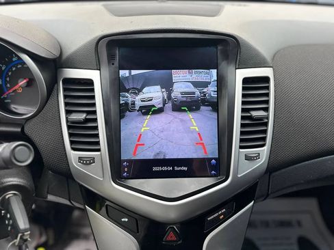 Used 2016 Chevrolet Cruze LT w/ Technology Package image 42