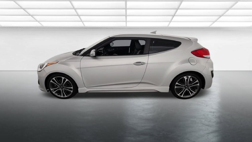 Used 2016 Hyundai Veloster Turbo FWD image 4