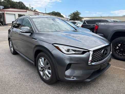 Certified 2020 INFINITI QX50 Luxe w/ Navigation Package FWD image 3