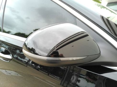 Used 2025 Mercedes-Benz C 300 Sedan image 25