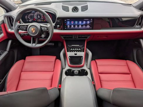 New 2026 Porsche Cayenne Coupe image 11