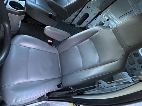 Used 2014 Ford E-250 and Econoline 250 Van 3D w/ Power Group image 16