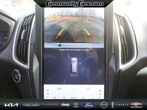 Used 2023 Ford Edge SEL w/ Convenience Package image 17