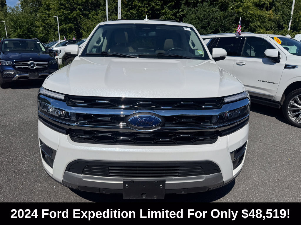 Used 2024 Ford Expedition Limited AWD/4WD image 2