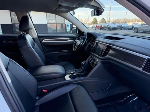 Used 2019 Volkswagen Atlas SE image 24