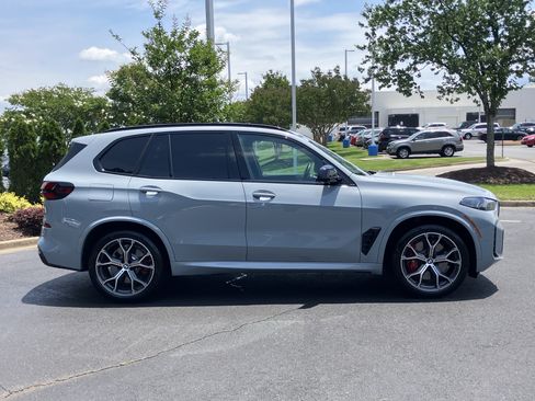Used 2026 BMW X5 M60i AWD/4WD image 11