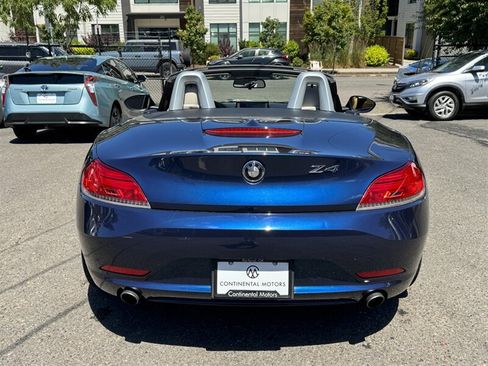 Used 2009 BMW Z4 sDrive35i RWD image 9