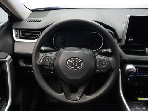 Certified 2025 Toyota RAV4 XLE w/ Convenience Package FWD image 23