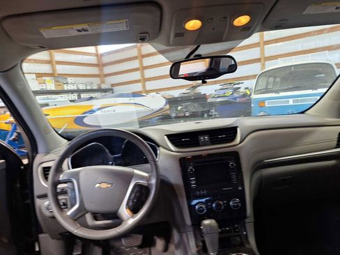 Used 2013 Chevrolet Traverse LT image 14