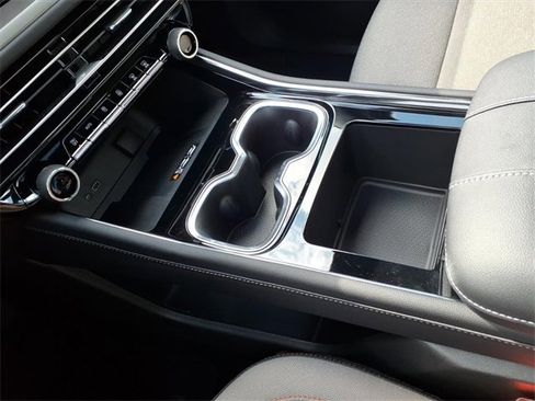 New 2026 Chevrolet Traverse LT image 19