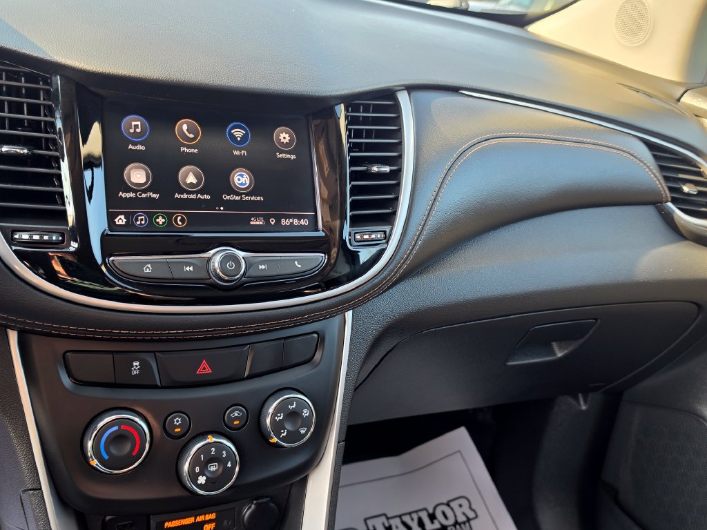 Used 2022 Chevrolet Trax LT w/ LT Convenience Package FWD image 27